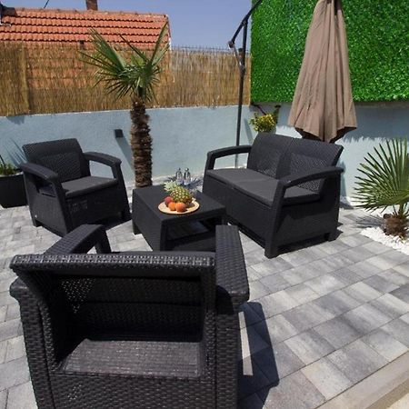 Summer House With Heated Swimming Pool Mostar Extérieur photo